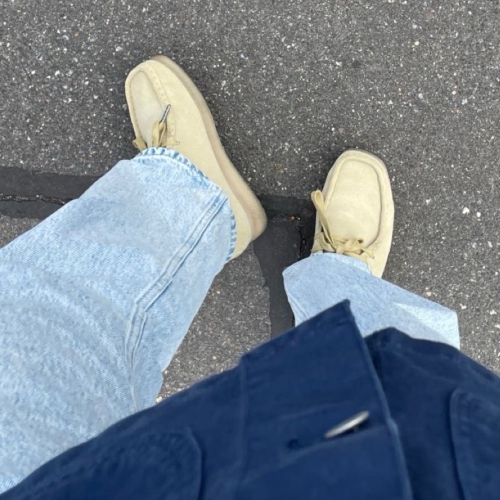 Clarks Wallabee’s Size 6